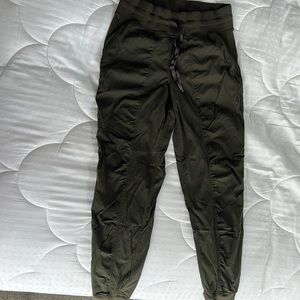 Lulu Lemon studio jogger